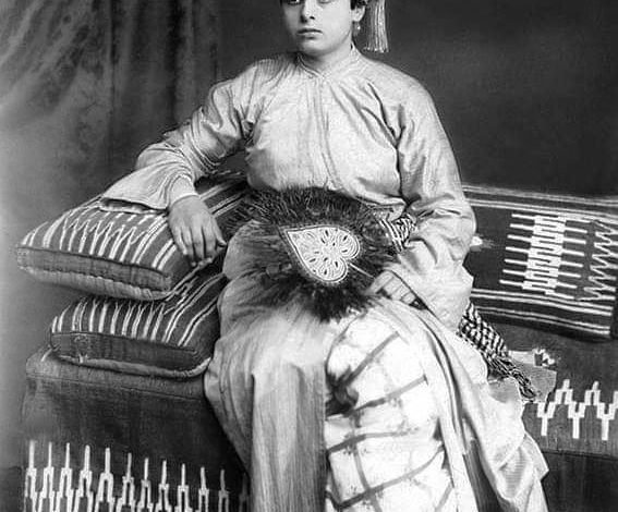 صورة صبية من بيروت 1880 - بيروت كالتشر 2025