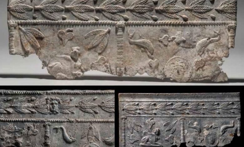 قطع توابيت من الرصاص ترتبط بمدينة صور عثر عليها في كتالوجات المبيعات الصادرة عن دار Arte primitivo
